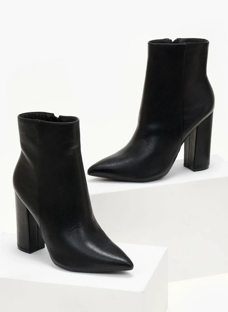ΧΟΝΔΡΙΚΟ ΕΜΠΟΡΙΟ 🎁 The Fashion Project Μποτάκια μυτερά με κάθετη ραφή - Μαύρο ⭐ 5 ΧΟΝΔΡΙΚΟ ΕΜΠΟΡΙΟ 🎁 The Fashion Project Μποτάκια μυτερά με κάθετη ραφή - Μαύρο ⭐ - Image 3