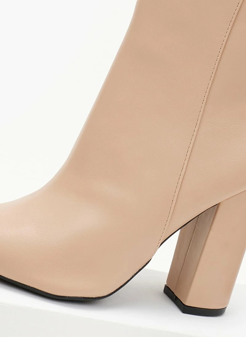 Η καλύτερη συμφωνία 🛒 The Fashion Project Μποτάκια μυτερά με κάθετη ραφή - Nude 🔥 5 Η καλύτερη συμφωνία 🛒 The Fashion Project Μποτάκια μυτερά με κάθετη ραφή - Nude 🔥 - Image 3