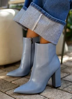 Νέος 😀 The Fashion Project Μποτάκια μυτερά με κάθετη ραφή - Ραφ 🔔 -Μποτάκια Κατάστημα mpotakia mutera me katheti rafi 105578 9cin