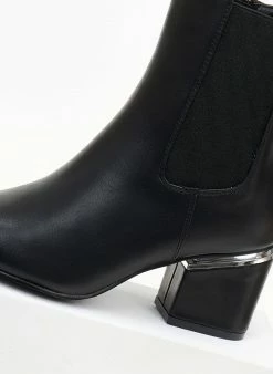 Νέος ⌛ The Fashion Project Μποτάκια Chelsea με μεταλλική λεπτομέρεια - Μαύρο 👍 -Μποτάκια Κατάστημα mpotakia mutera me metalliki leptomereia 106259 t4w5