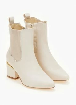 Καλύτερη πώληση ⭐ The Fashion Project Μποτάκια Chelsea με μεταλλική λεπτομέρεια - Μπέζ 🔥 -Μποτάκια Κατάστημα mpotakia mutera me metalliki leptomereia 106287 02gm