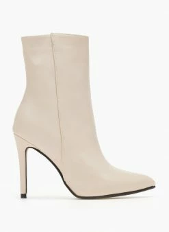 Συμφωνίες 👏 The Fashion Project Μποτάκια μυτερά με κάθετη ραφή - Μπεζ ⌛ -Μποτάκια Κατάστημα mpotakia mutera me psilo takouni 106920 upjp