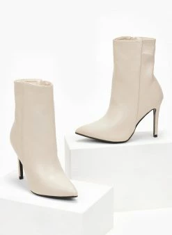 Συμφωνίες 👏 The Fashion Project Μποτάκια μυτερά με κάθετη ραφή - Μπεζ ⌛ -Μποτάκια Κατάστημα mpotakia mutera me psilo takouni 106920 voda