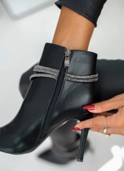 Best Pirce ❤️ The Fashion Project Μποτάκια μυτερά με σειρές Strass - Μαύρο 🌟 -Μποτάκια Κατάστημα mpotakia mutera me seires strass 108851 x0uk