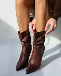 Συμφωνίες 👍 The Fashion Project Μποτάκια μυτερά με σούρες - Καφέ 🔔 -Μποτάκια Κατάστημα mpotakia mutera me soures 98901 gjdz