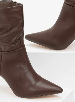 Συμφωνίες 👍 The Fashion Project Μποτάκια μυτερά με σούρες - Καφέ 🔔 -Μποτάκια Κατάστημα mpotakia mutera me soures 98901 wkfs