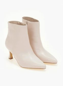 Καλύτερες κριτικές για 🧨 The Fashion Project Μποτάκια μυτερά με χαμηλό τακούνι - Μπεζ 👍 8 Καλύτερες κριτικές για 🧨 The Fashion Project Μποτάκια μυτερά με χαμηλό τακούνι - Μπεζ 👍 -Μποτάκια Κατάστημα mpotakia mutera me xamilo takouni 106120 ev2r