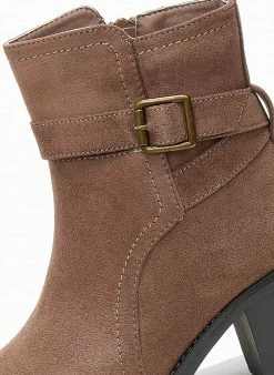 Ολοκαίνουργιο 🔥 The Fashion Project Μποτάκια Suede με αγκράφα - Τάουπε 👍 8 Ολοκαίνουργιο 🔥 The Fashion Project Μποτάκια Suede με αγκράφα - Τάουπε 👍 -Μποτάκια Κατάστημα mpotakia suede me agkrafa 108701 oj9e