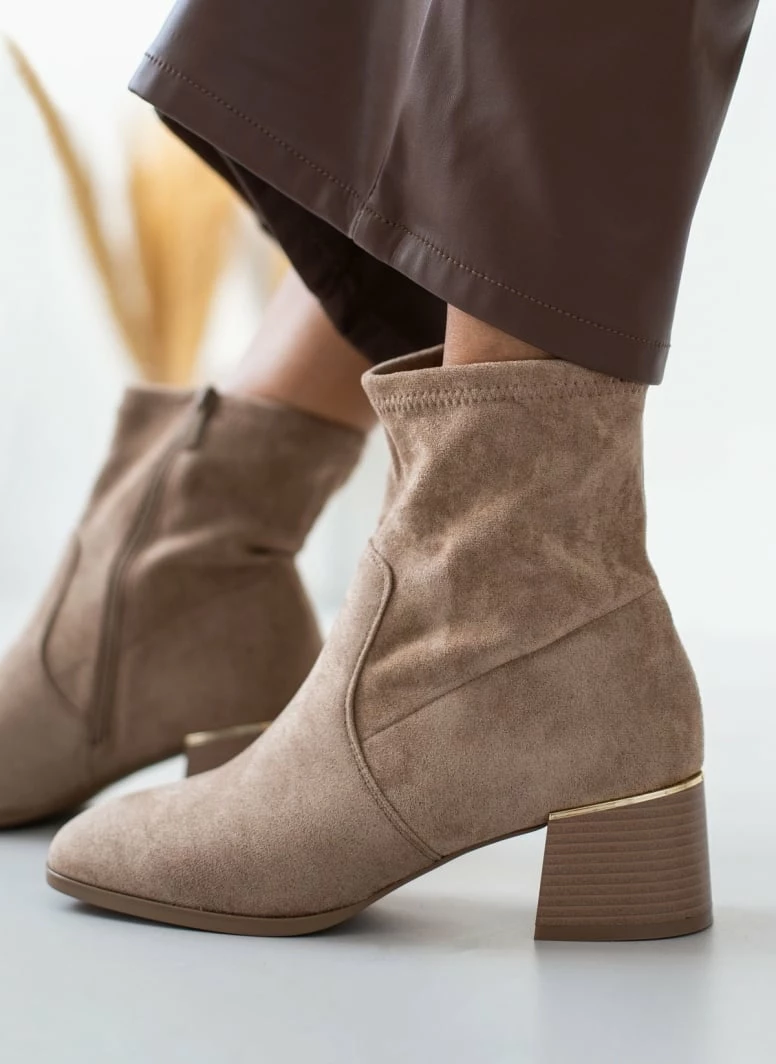 Προώθηση 🧨 The Fashion Project Μποτάκια Suede με ελαστική γάμπα - Πούρο 😉 6 Προώθηση 🧨 The Fashion Project Μποτάκια Suede με ελαστική γάμπα - Πούρο 😉 - Image 4