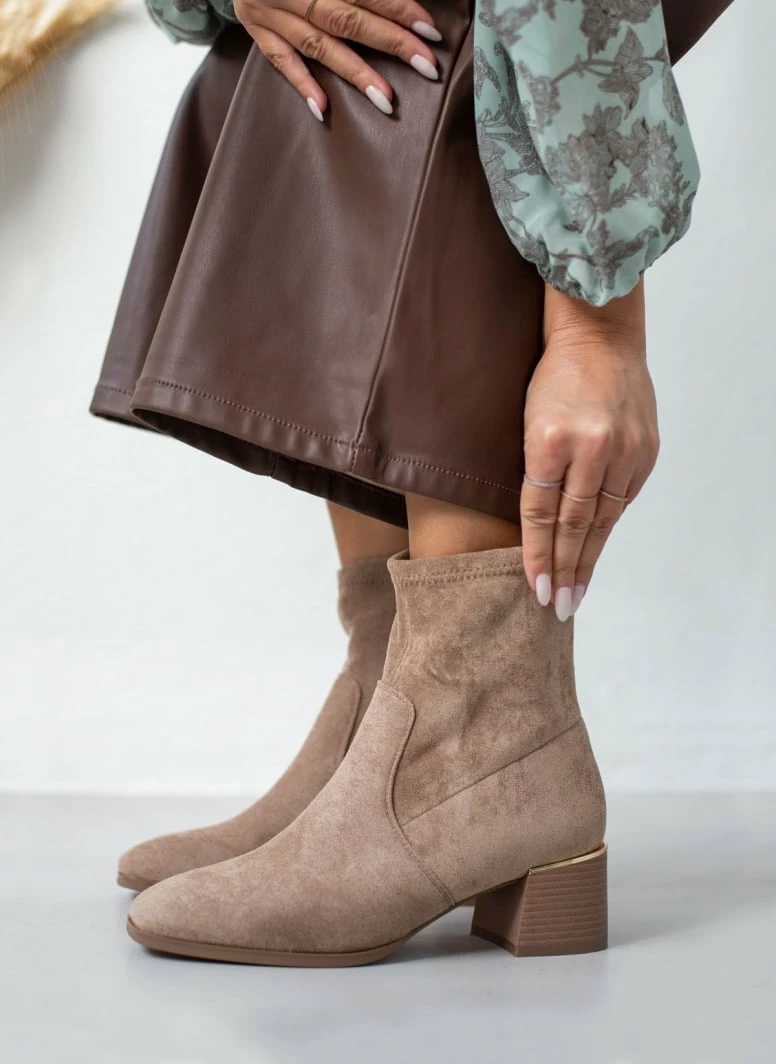 Προώθηση 🧨 The Fashion Project Μποτάκια Suede με ελαστική γάμπα - Πούρο 😉 3 Προώθηση 🧨 The Fashion Project Μποτάκια Suede με ελαστική γάμπα - Πούρο 😉