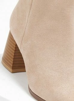 Καλύτερες κριτικές για ✔️ The Fashion Project Μποτάκια Suede με ξύλινο τακούνι - Μπεζ 🛒 -Μποτάκια Κατάστημα mpotakia suede me ksulino takouni 107955 aoki