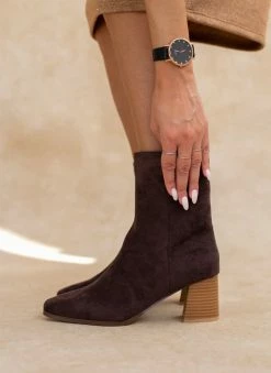 Τοπ 10 🔥 The Fashion Project Μποτάκια Suede με ξύλινο τακούνι - Καφέ ⌛ -Μποτάκια Κατάστημα mpotakia suede me ksulino takouni 107956 3gw5