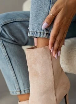 Προώθηση 🛒 The Fashion Project Μποτάκια Suede με λεπτό τακούνι - Μπεζ ❤️ -Μποτάκια Κατάστημα mpotakia suede me lepto takouni 106917 jajz