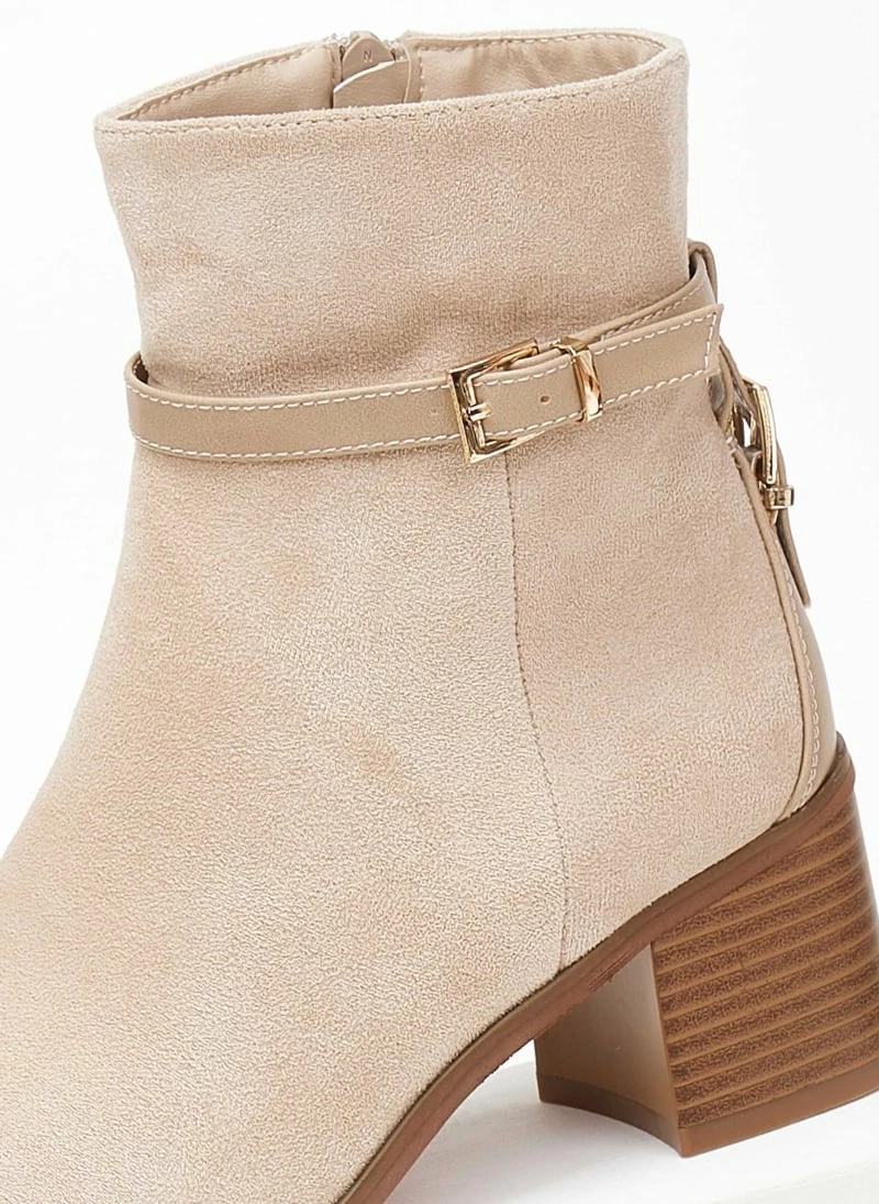 Τοπ 10 🔔 The Fashion Project Μποτάκια Suede με λεπτό ζωνάκι - Μπεζ 😀 5 Τοπ 10 🔔 The Fashion Project Μποτάκια Suede με λεπτό ζωνάκι - Μπεζ 😀 - Image 3