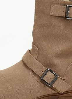 Καλύτερες κριτικές για 💯 The Fashion Project Μποτάκια Biker με μεταλλικές αγκράφες - Πούρο 🧨 -Μποτάκια Κατάστημα mpotakia suede me metallikes agkrafes 105962 yra1