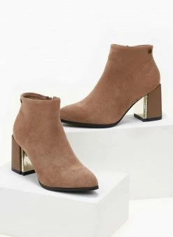 ΧΟΝΔΡΙΚΟ ΕΜΠΟΡΙΟ 😉 Xti Footwear Μποτάκια αστραγάλου Suede με μεταλλικό στοιχείο Xti 140412 - Τάουπε 🌟 -Μποτάκια Κατάστημα mpotakia suede me metalliko stoixeio sto takouni x 106383 r745
