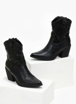 Συμφωνίες 🧨 The Fashion Project Μποτάκια Cowboy με ανάγλυφο Pattern - Μαύρο 😉 -Μποτάκια Κατάστημα mpotakia western me anaglufo pattern 107103 l8ez