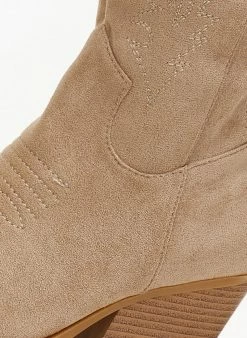 Ολοκαίνουργιο ⭐ The Fashion Project Μποτάκια Western με ξύλινο τακούνι - Πούρο 💯 11 Ολοκαίνουργιο ⭐ The Fashion Project Μποτάκια Western με ξύλινο τακούνι - Πούρο 💯 -Μποτάκια Κατάστημα mpotakia western me ksulino takouni 105839 5422