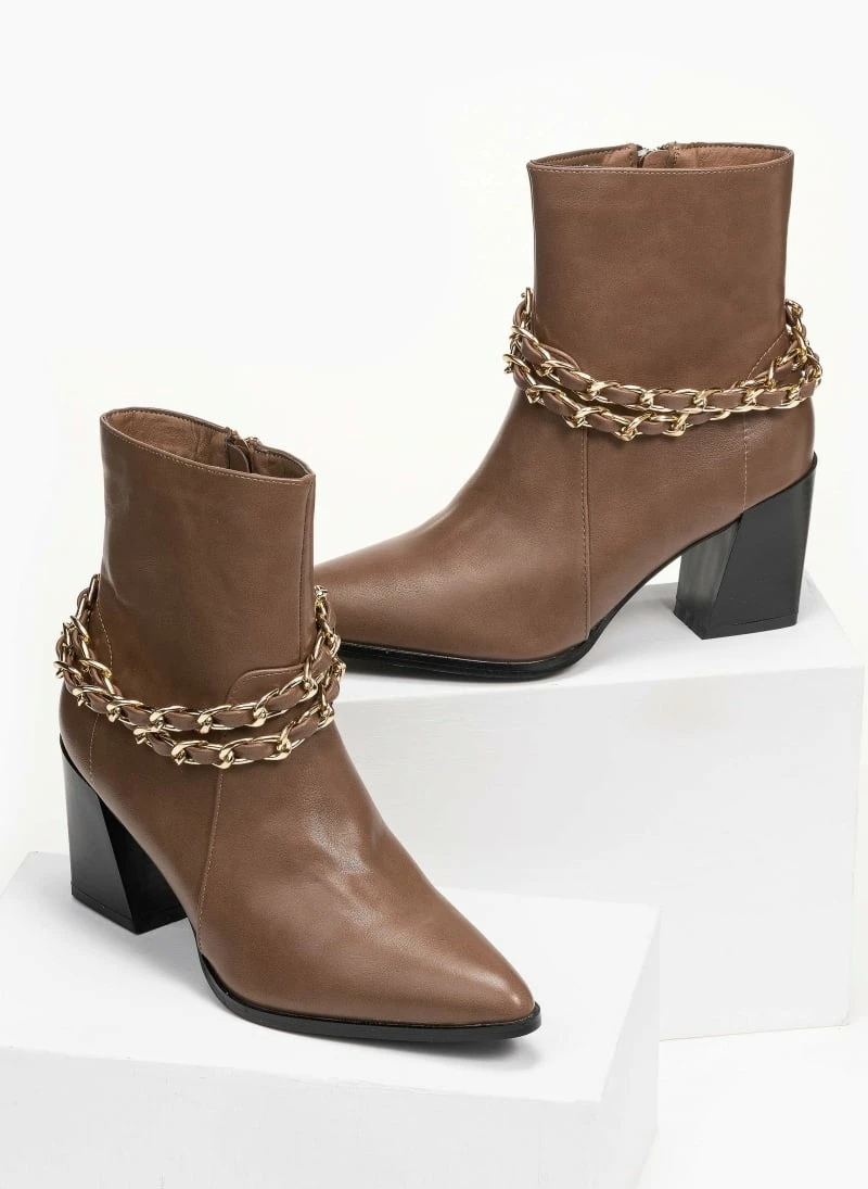 Καλύτερη πώληση ⌛ The Fashion Project Μποτάκια με αλυσίδες στα λουράκια - Πούρο 🌟 3 Καλύτερη πώληση ⌛ The Fashion Project Μποτάκια με αλυσίδες στα λουράκια - Πούρο 🌟